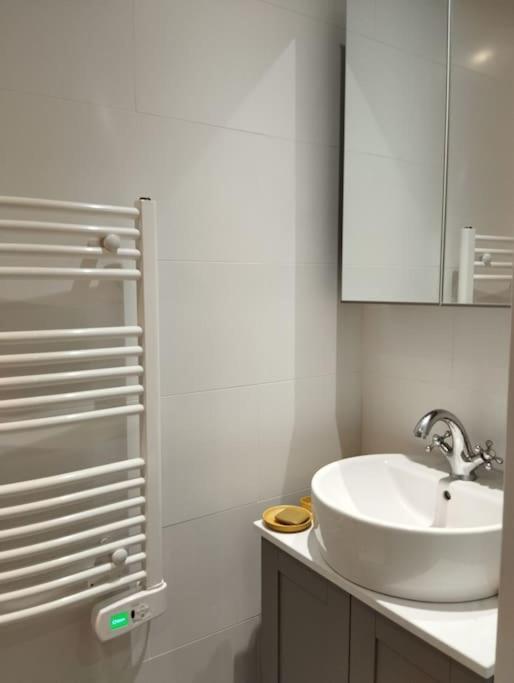 Appartement De Charme - Wifi - Centre Historique Toulon Ngoại thất bức ảnh