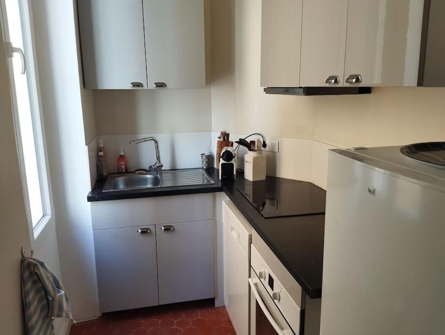 Appartement De Charme - Wifi - Centre Historique Toulon Ngoại thất bức ảnh