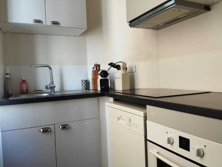Appartement De Charme - Wifi - Centre Historique Toulon Ngoại thất bức ảnh
