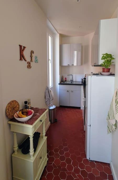 Appartement De Charme - Wifi - Centre Historique Toulon Ngoại thất bức ảnh